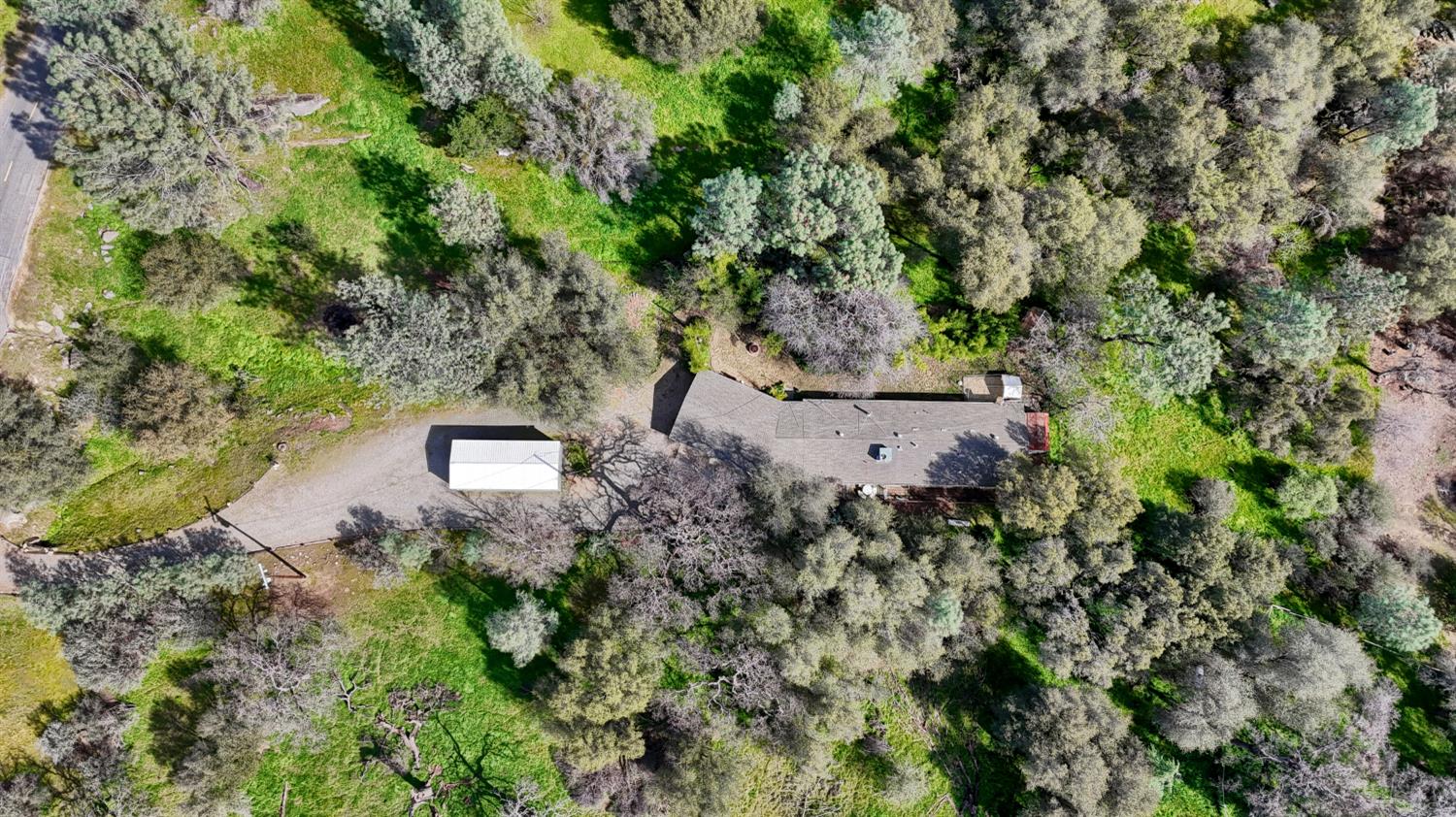 30658 Holiday Dr, Coarsegold, CA 93614