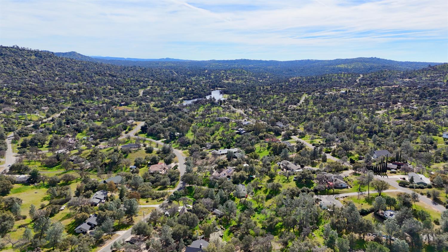 30658 Holiday Dr, Coarsegold, CA 93614