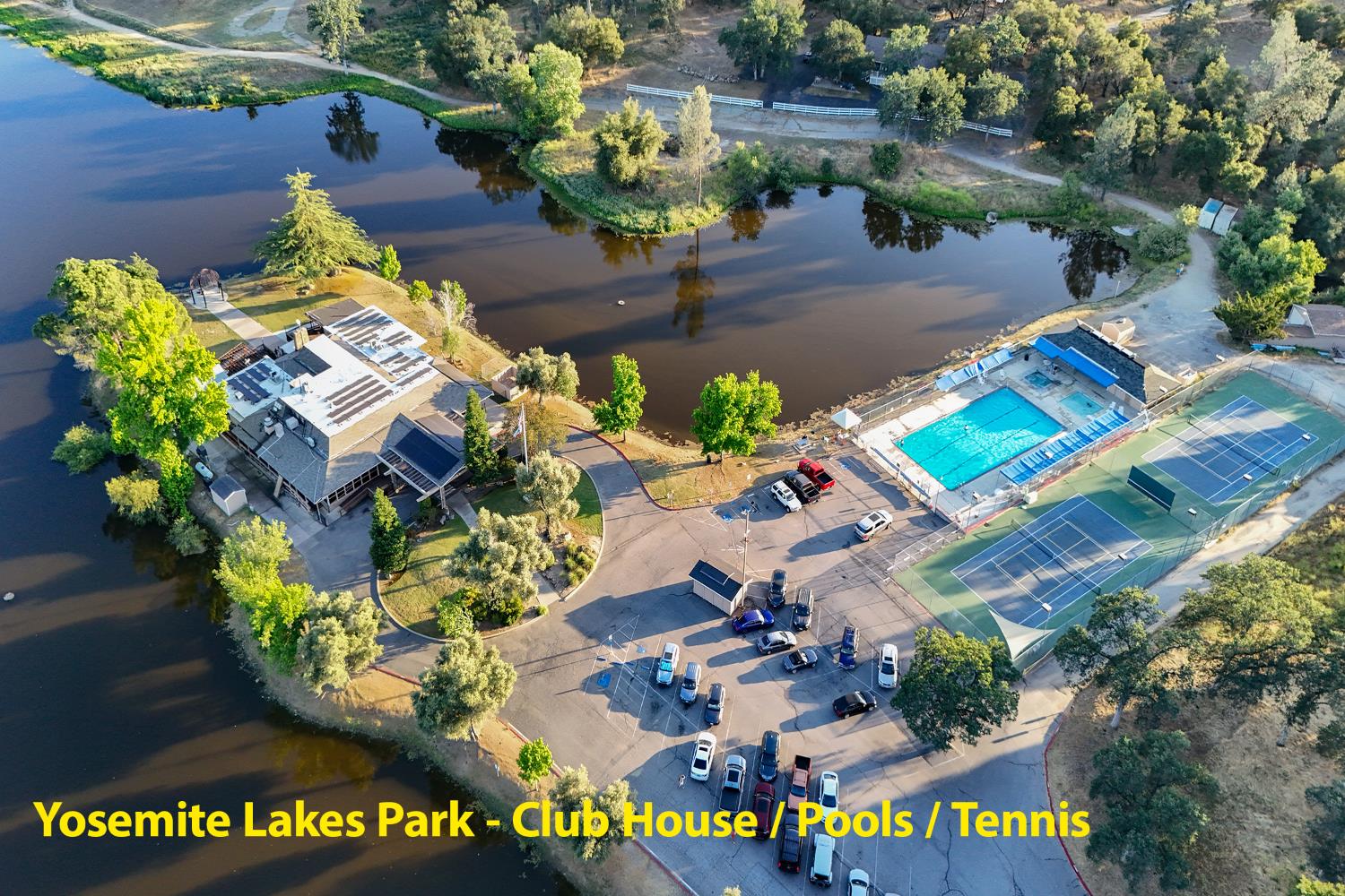 30658 Holiday Dr, Coarsegold, CA 93614