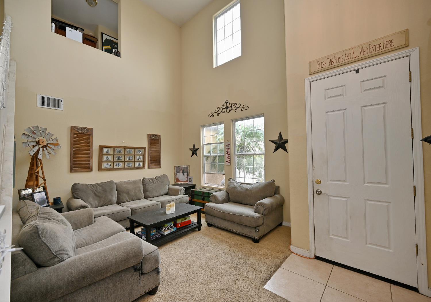 4793 N Emerald Peak Dr, Clovis, CA 93619