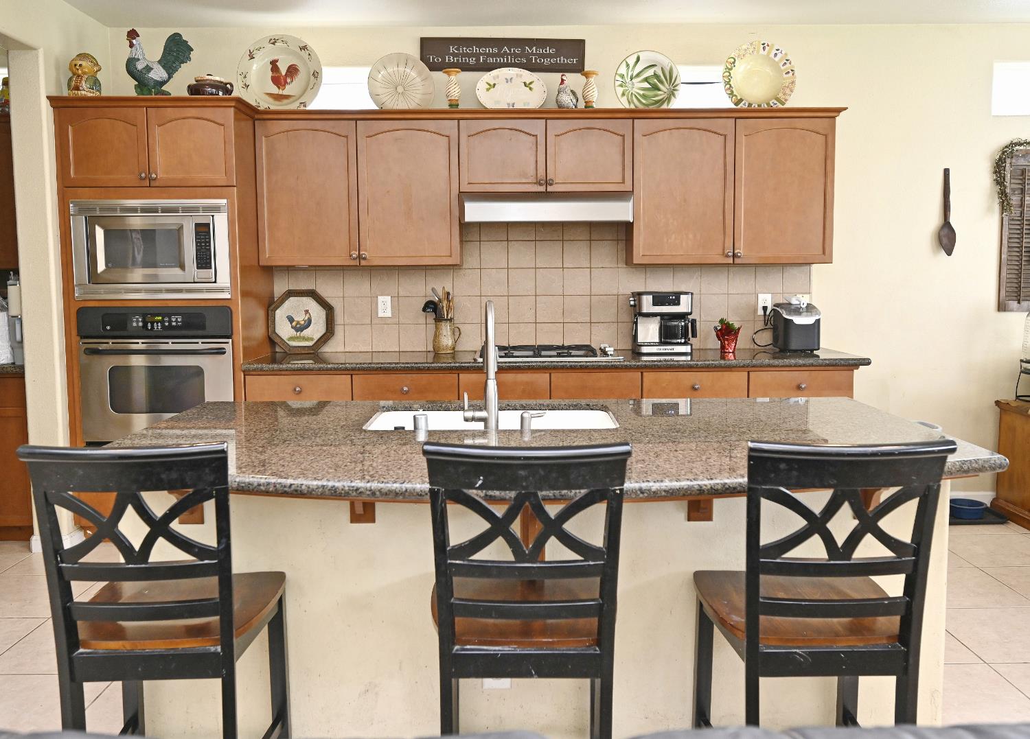 4793 N Emerald Peak Dr, Clovis, CA 93619