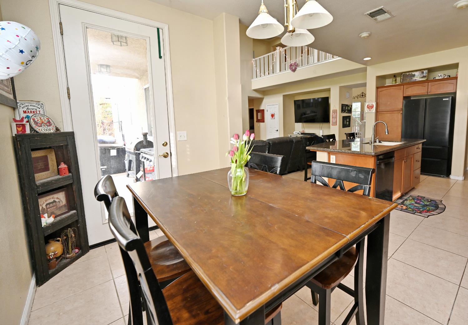 4793 N Emerald Peak Dr, Clovis, CA 93619