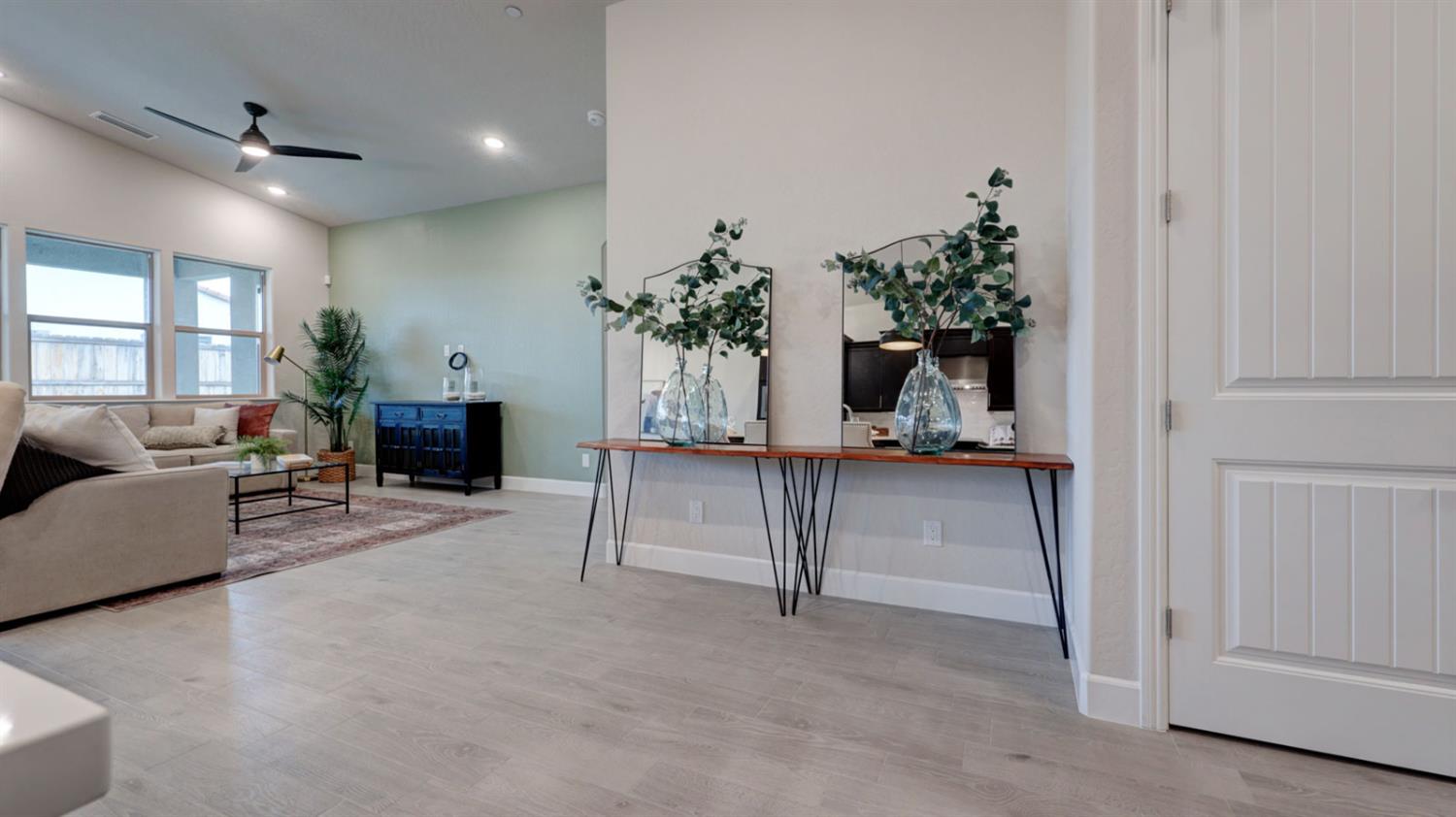 935 Talus Way S, Madera, CA 93636