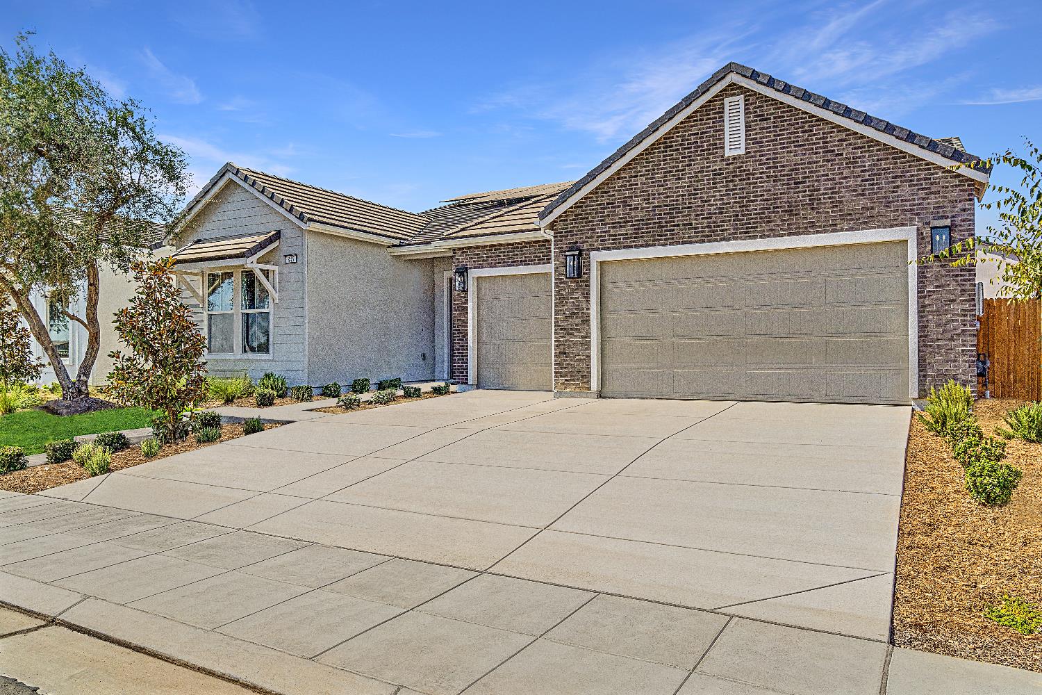 846 Traverse Dr S, Madera, CA 93636