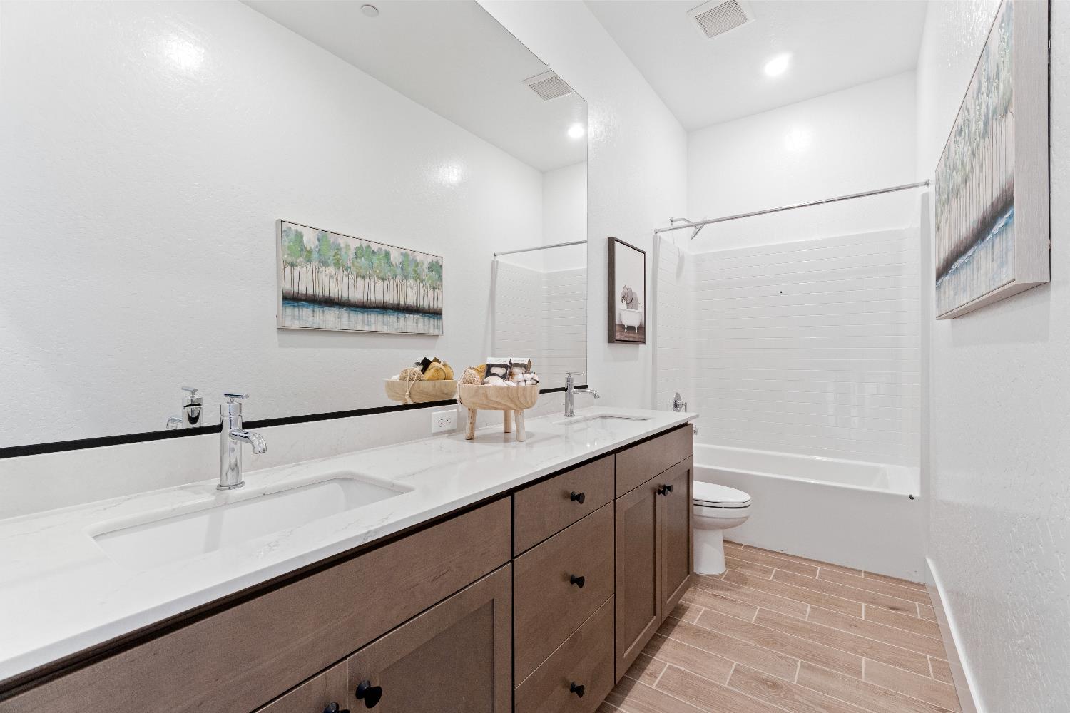 846 Traverse Dr S, Madera, CA 93636