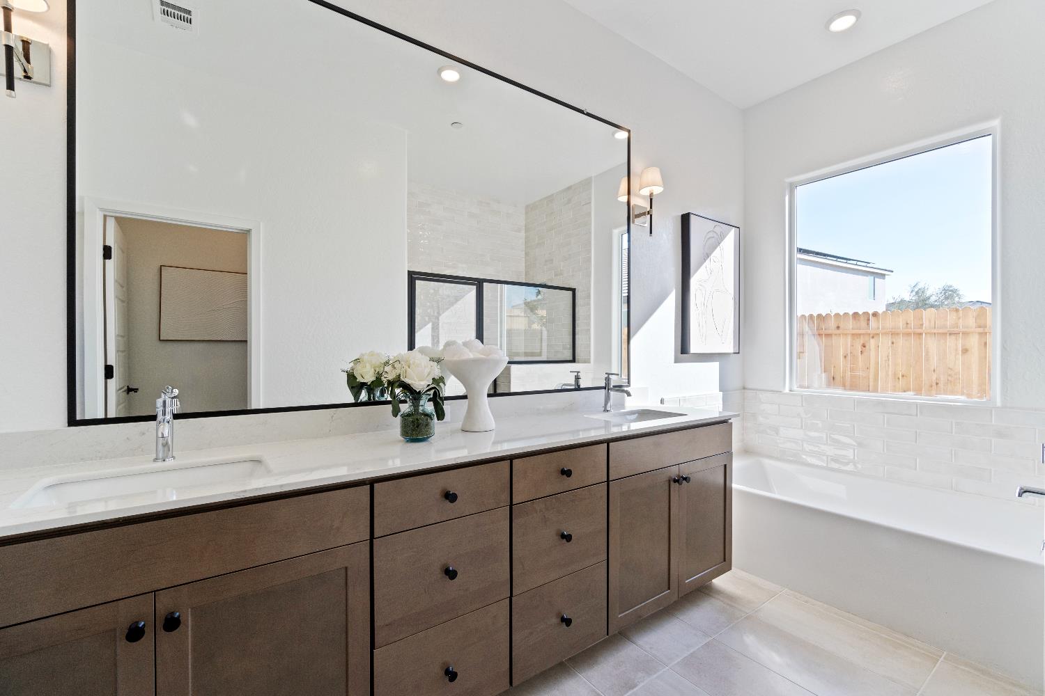 846 Traverse Dr S, Madera, CA 93636