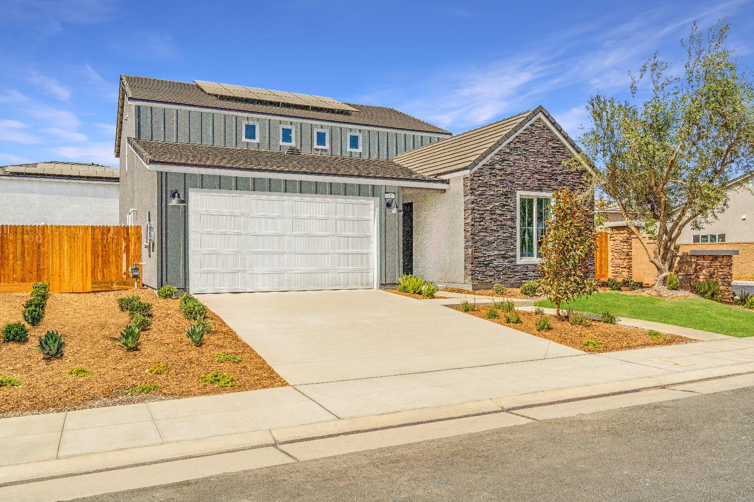 822 Traverse Dr S, Madera, CA 93636