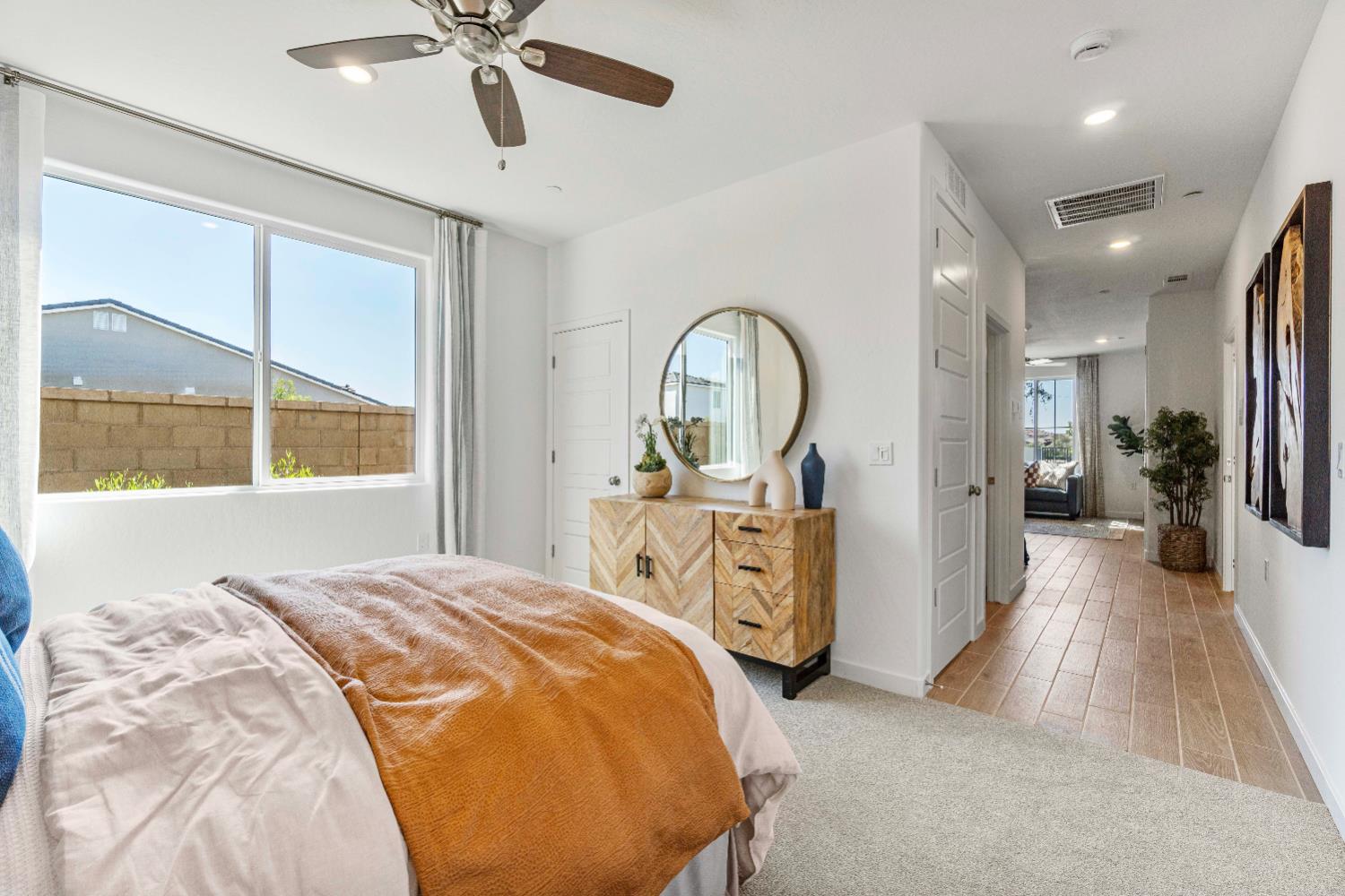 822 Traverse Dr S, Madera, CA 93636