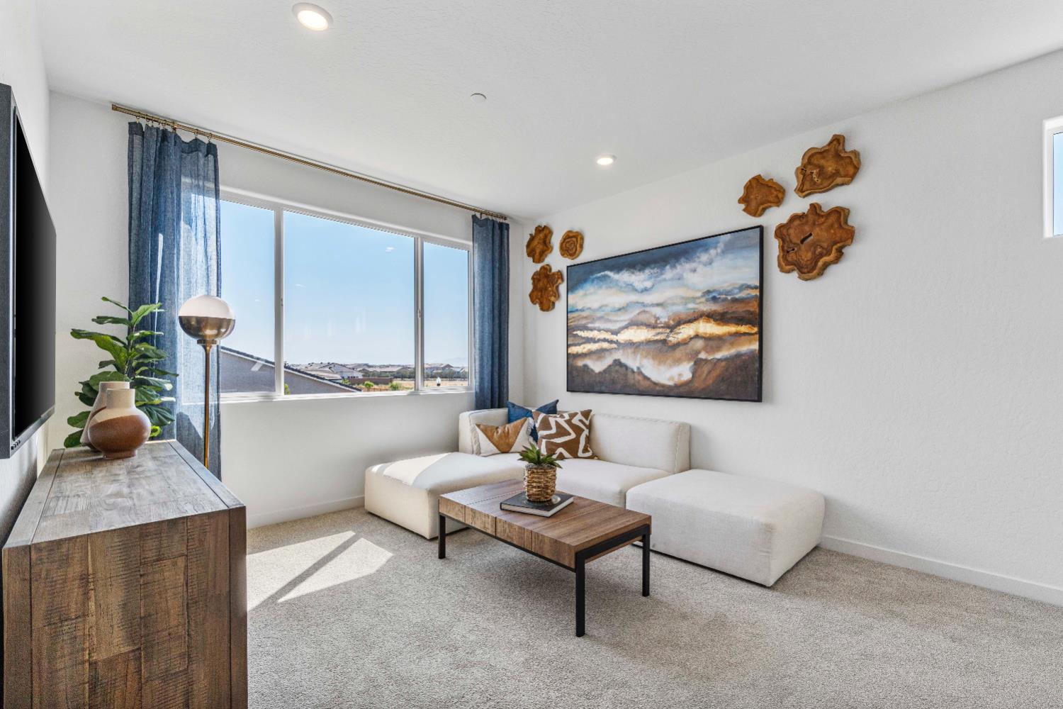 822 Traverse Dr S, Madera, CA 93636