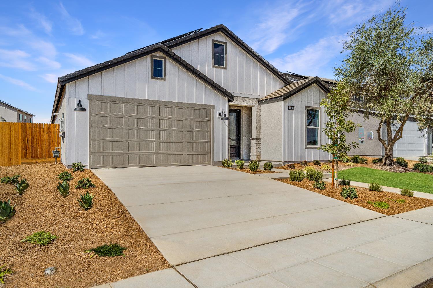 834 Traverse Dr S, Madera, CA 93636
