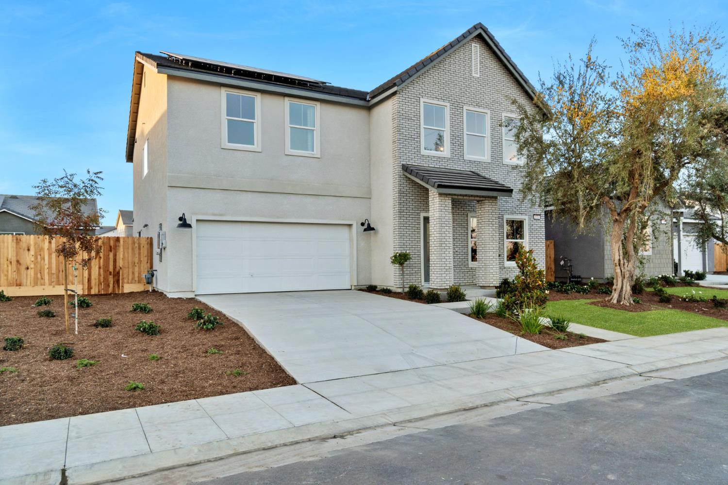 878 Traverse Dr S, Madera, CA 93636