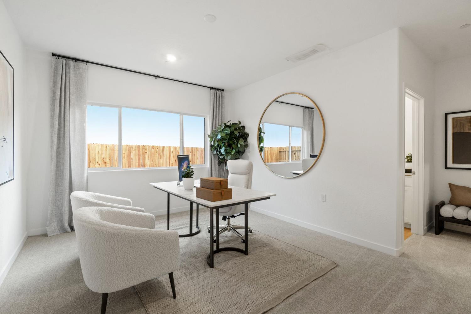 878 Traverse Dr S, Madera, CA 93636