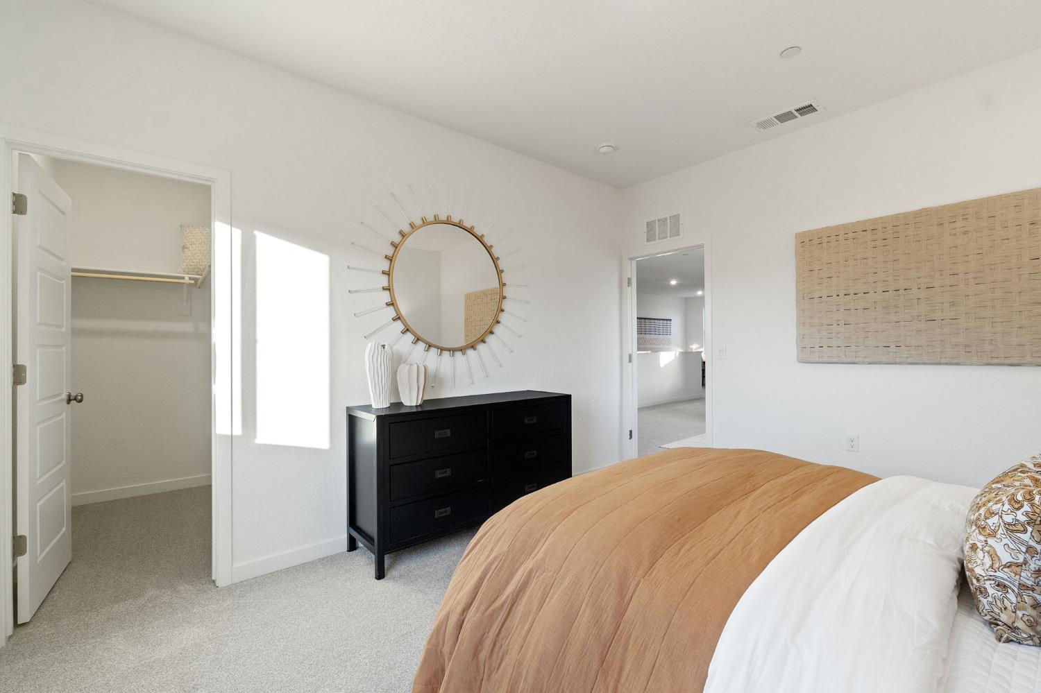 878 Traverse Dr S, Madera, CA 93636