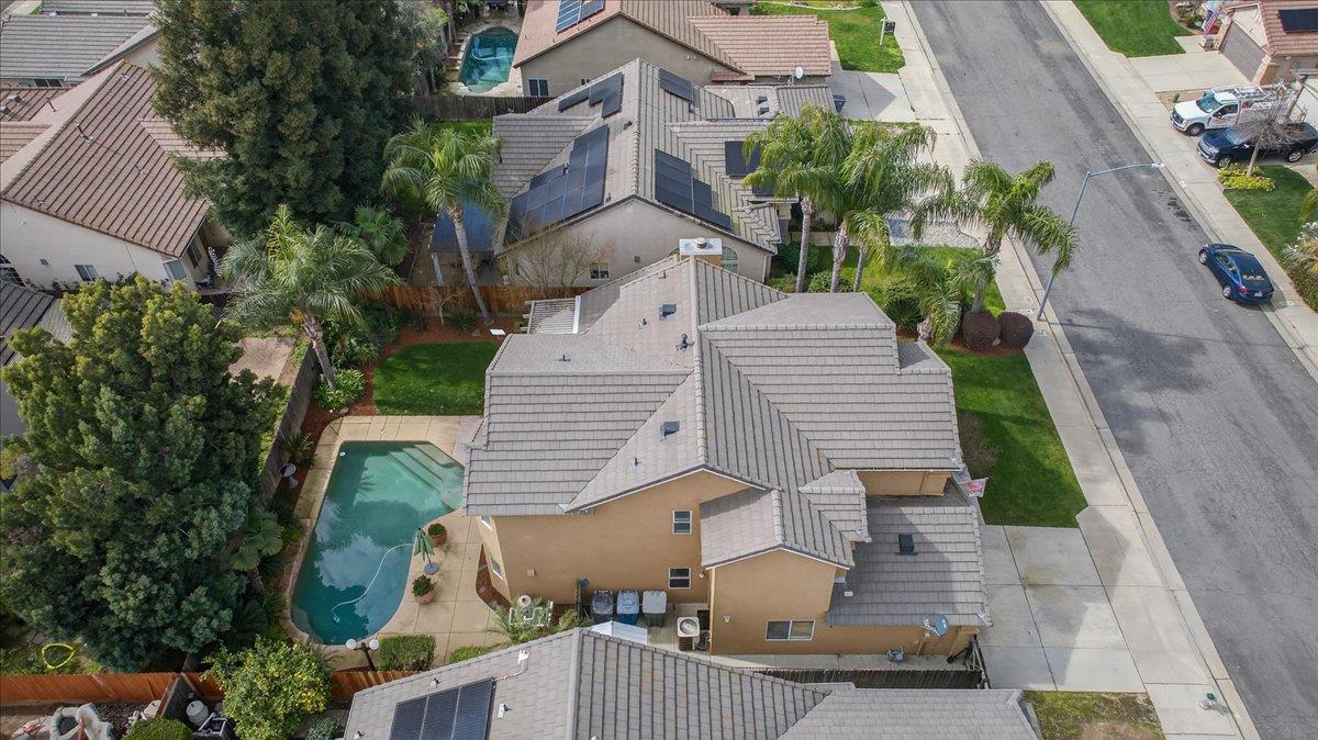 2885 E Ryan Ln, Fresno, CA 93720