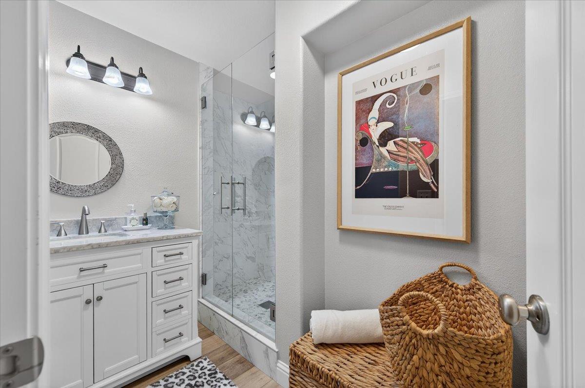 2885 E Ryan Ln, Fresno, CA 93720