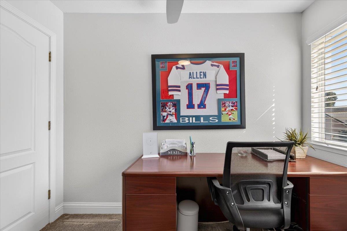 2885 E Ryan Ln, Fresno, CA 93720