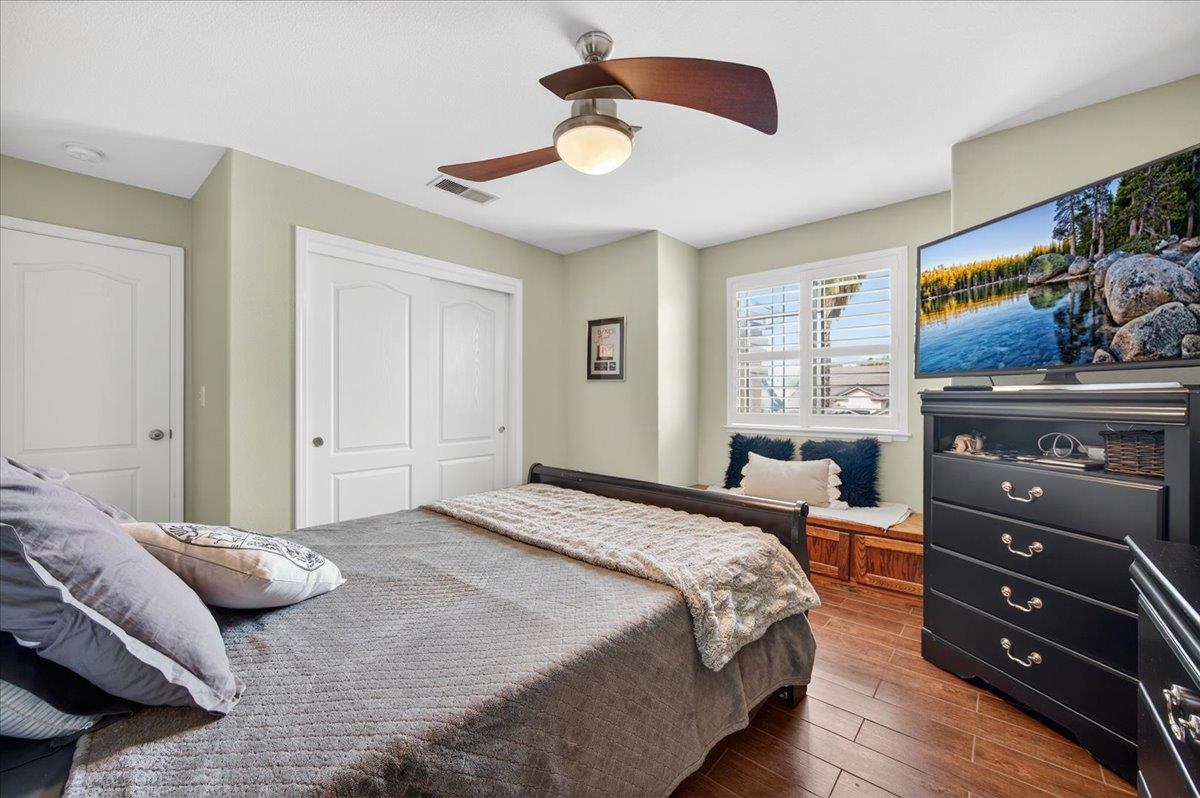 2885 E Ryan Ln, Fresno, CA 93720