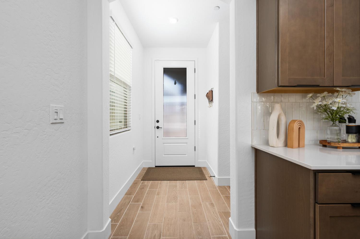 1098 Granite Dr W, Madera, CA 93636