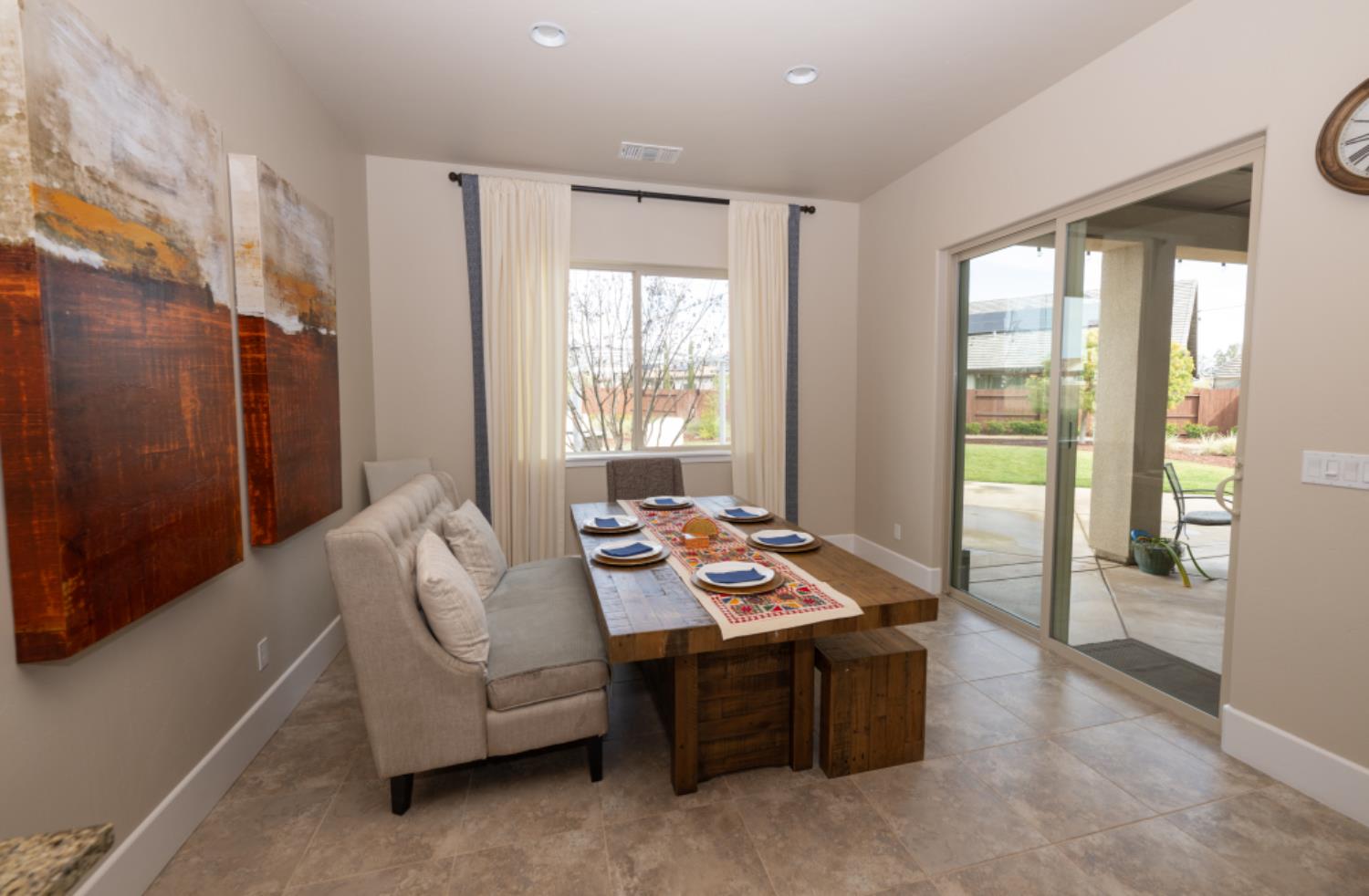 3205 Lexington Ave, Clovis, CA 93619