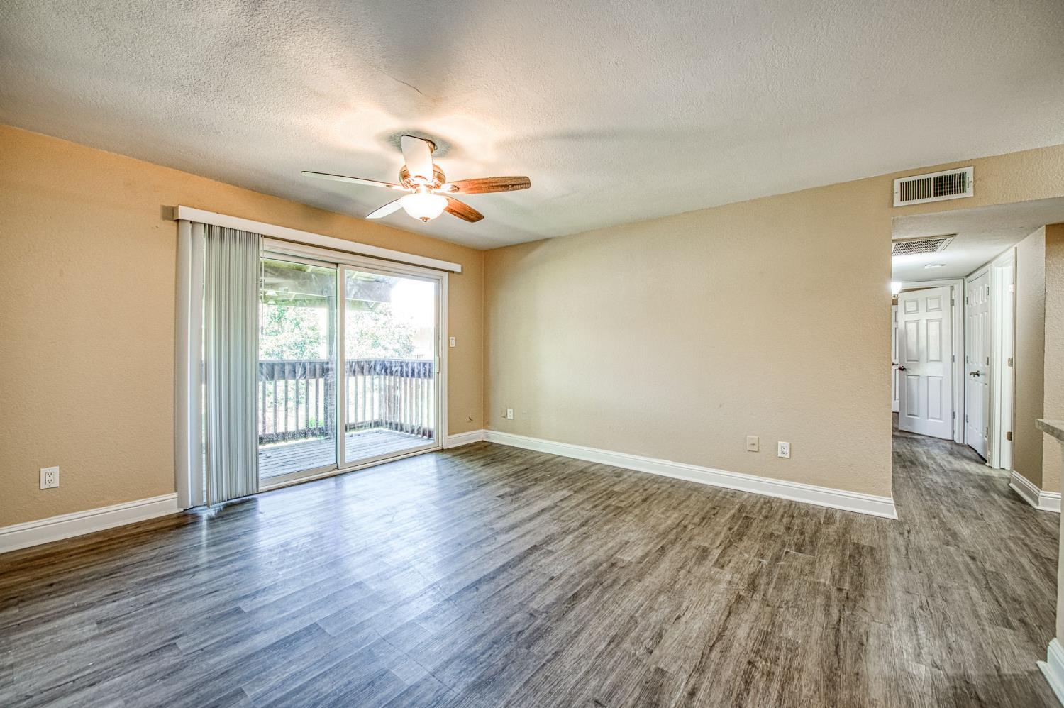 2881 Huntington Blvd #262, Fresno, CA 93721