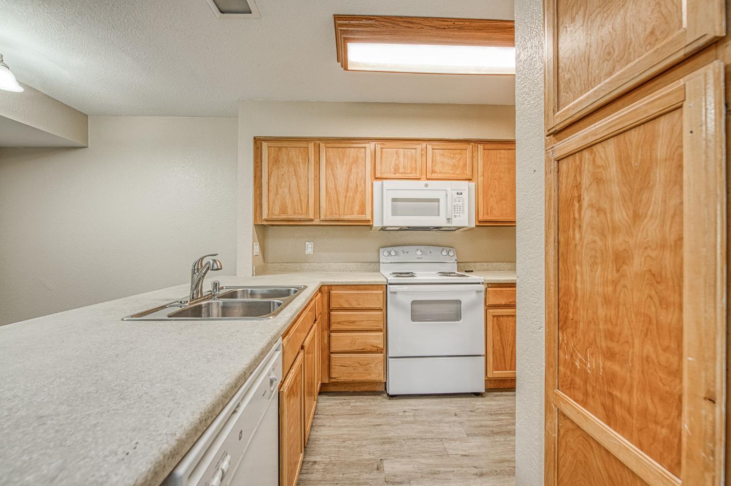 2881 Huntington Blvd #262, Fresno, CA 93721