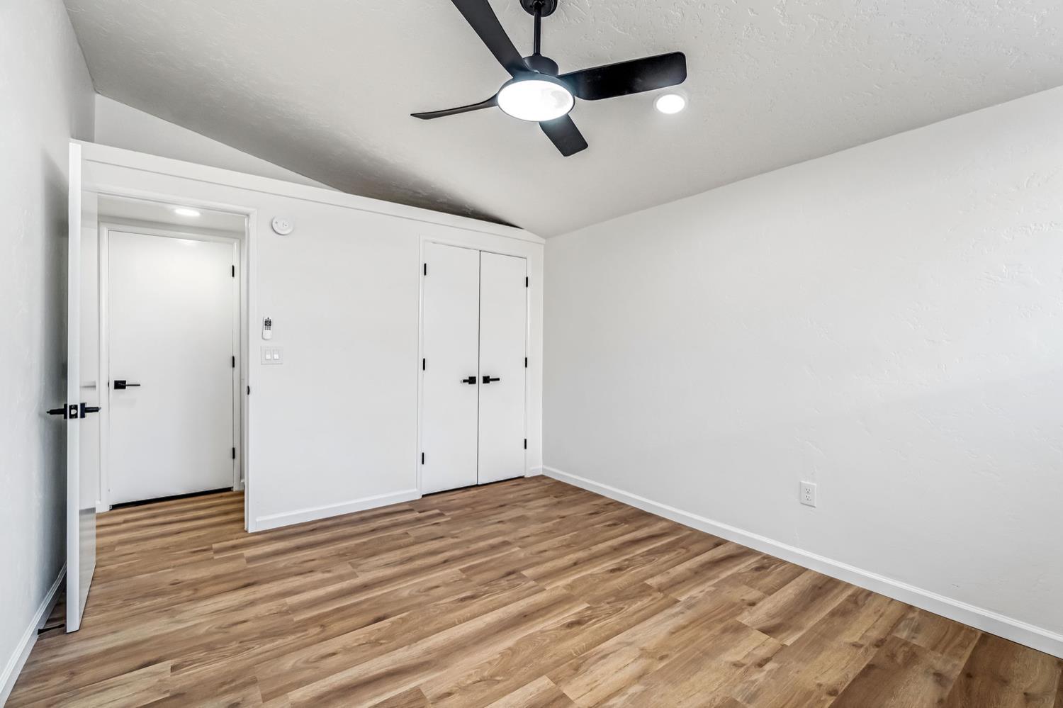 2622 N 2nd St, Fresno, CA 93703