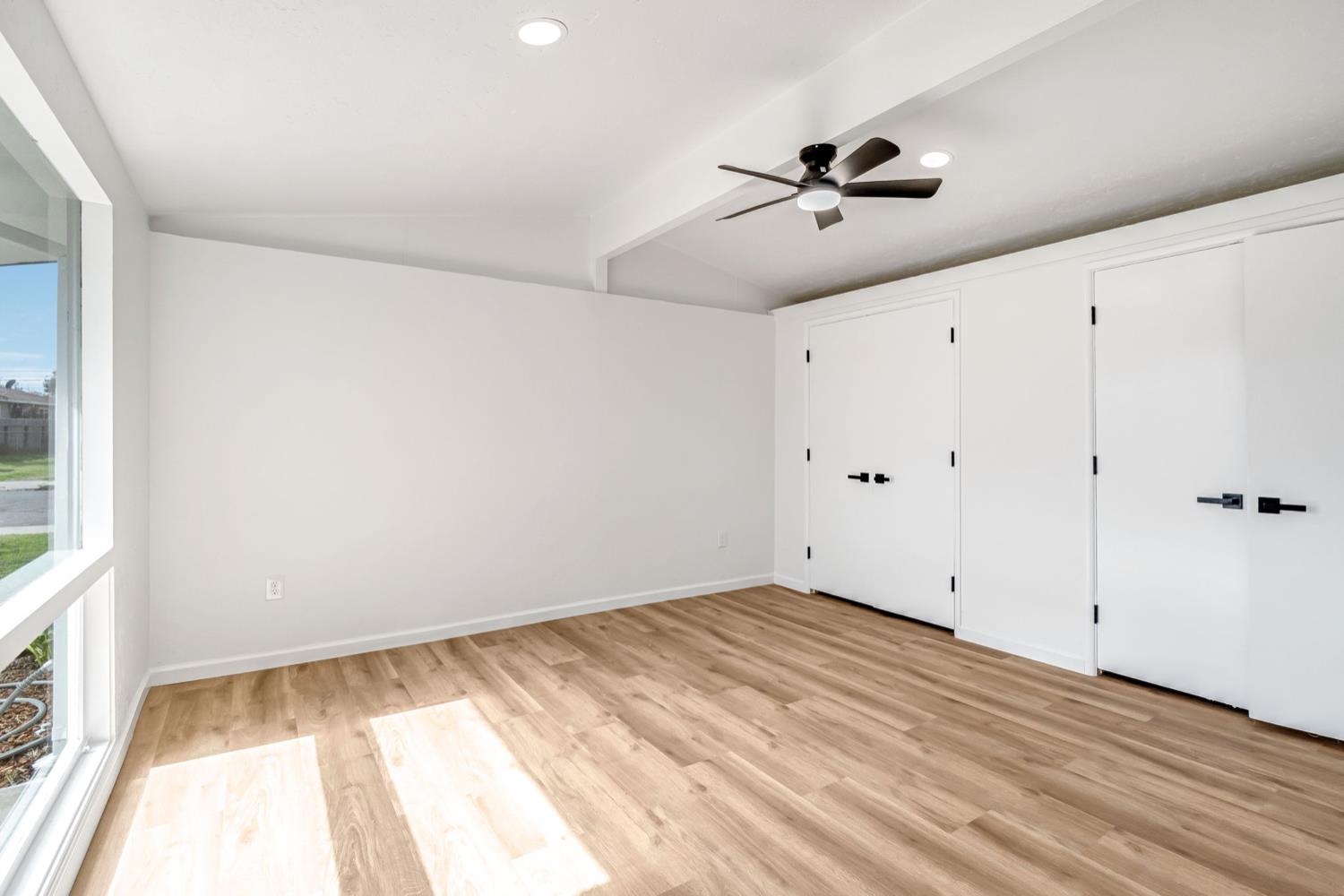 2622 N 2nd St, Fresno, CA 93703