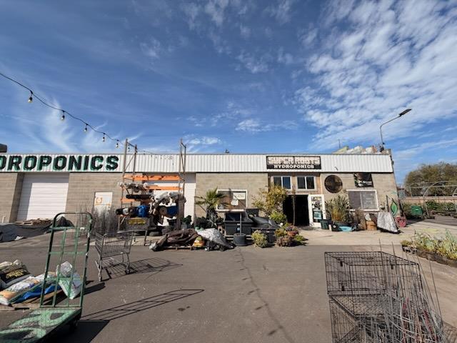 1920 W Belmont Ave, Fresno, CA 93728