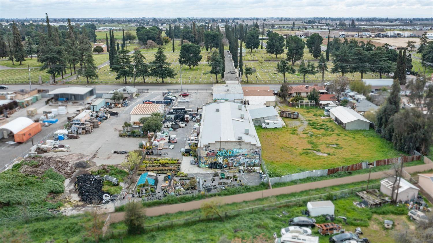 1920 W Belmont Ave, Fresno, CA 93728