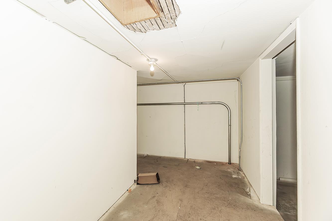 2056 2Nd St, Selma, CA 93662