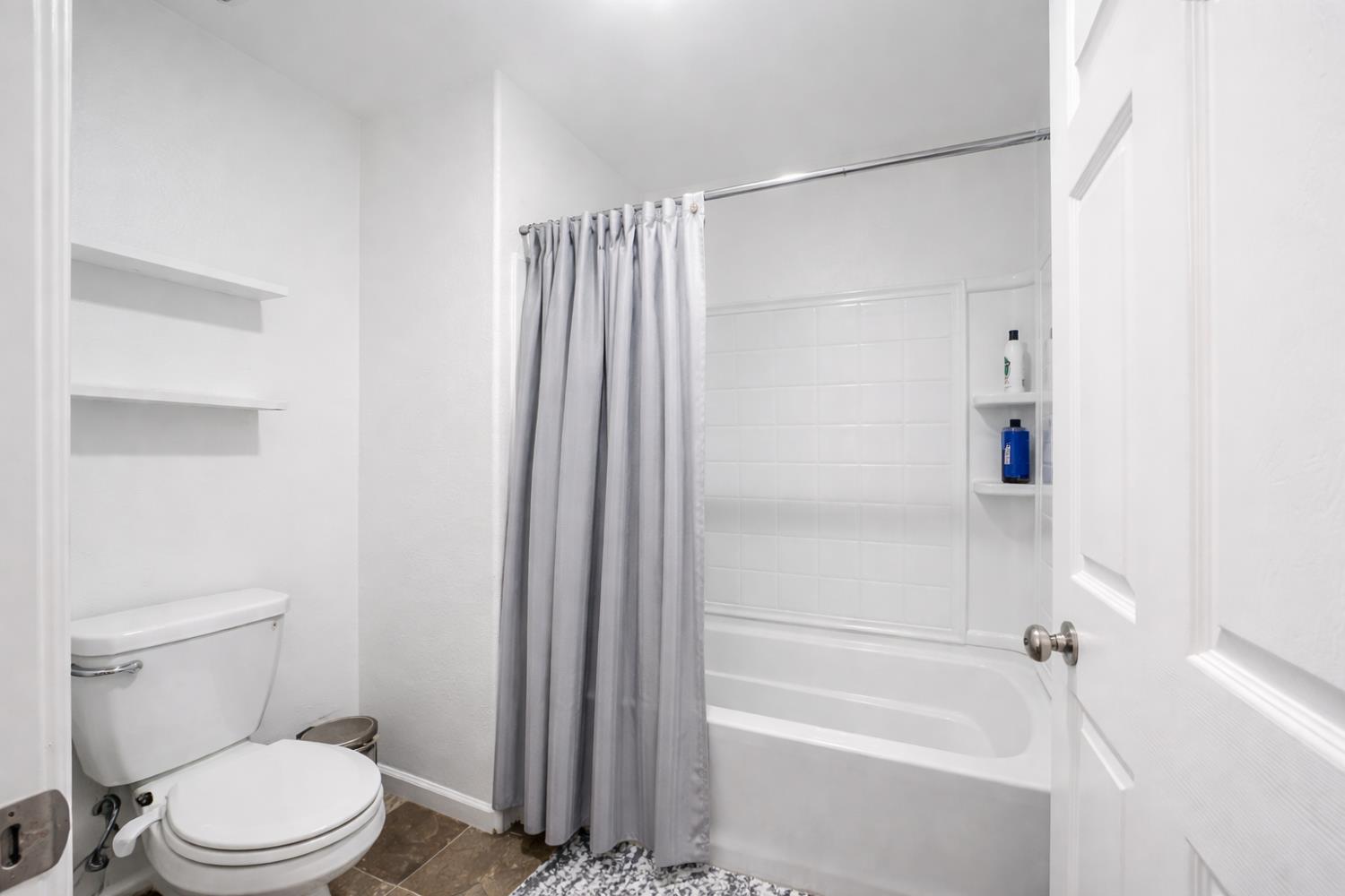 6410 W Portola Ave, Fresno, CA 93723