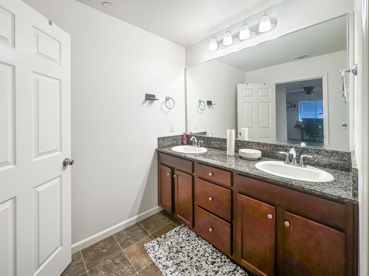 6410 W Portola Ave, Fresno, CA 93723