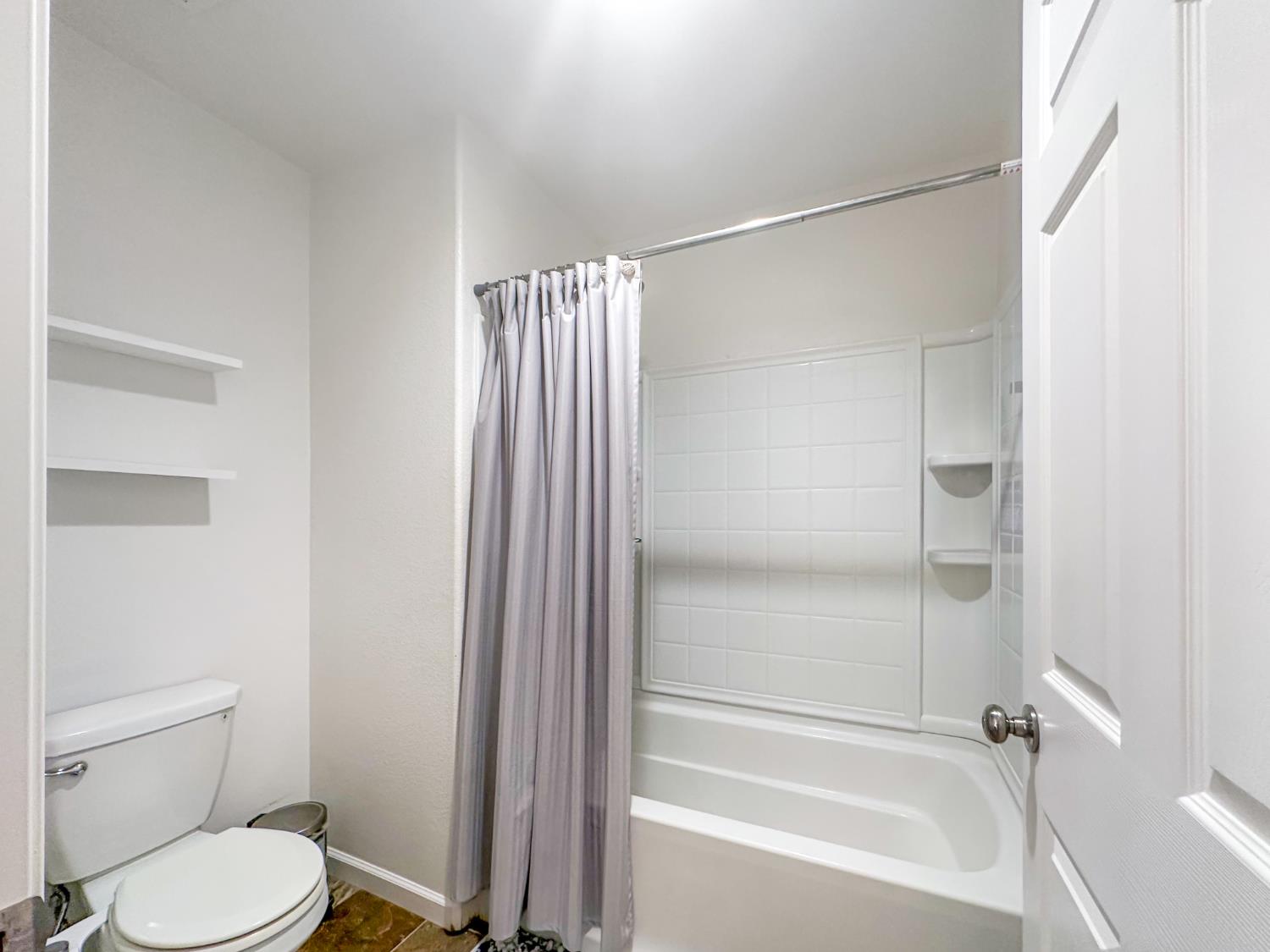 6410 W Portola Ave, Fresno, CA 93723