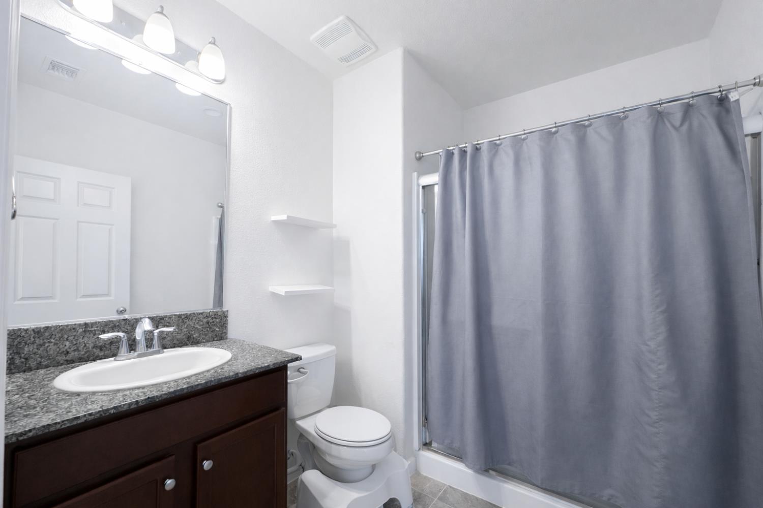 6410 W Portola Ave, Fresno, CA 93723