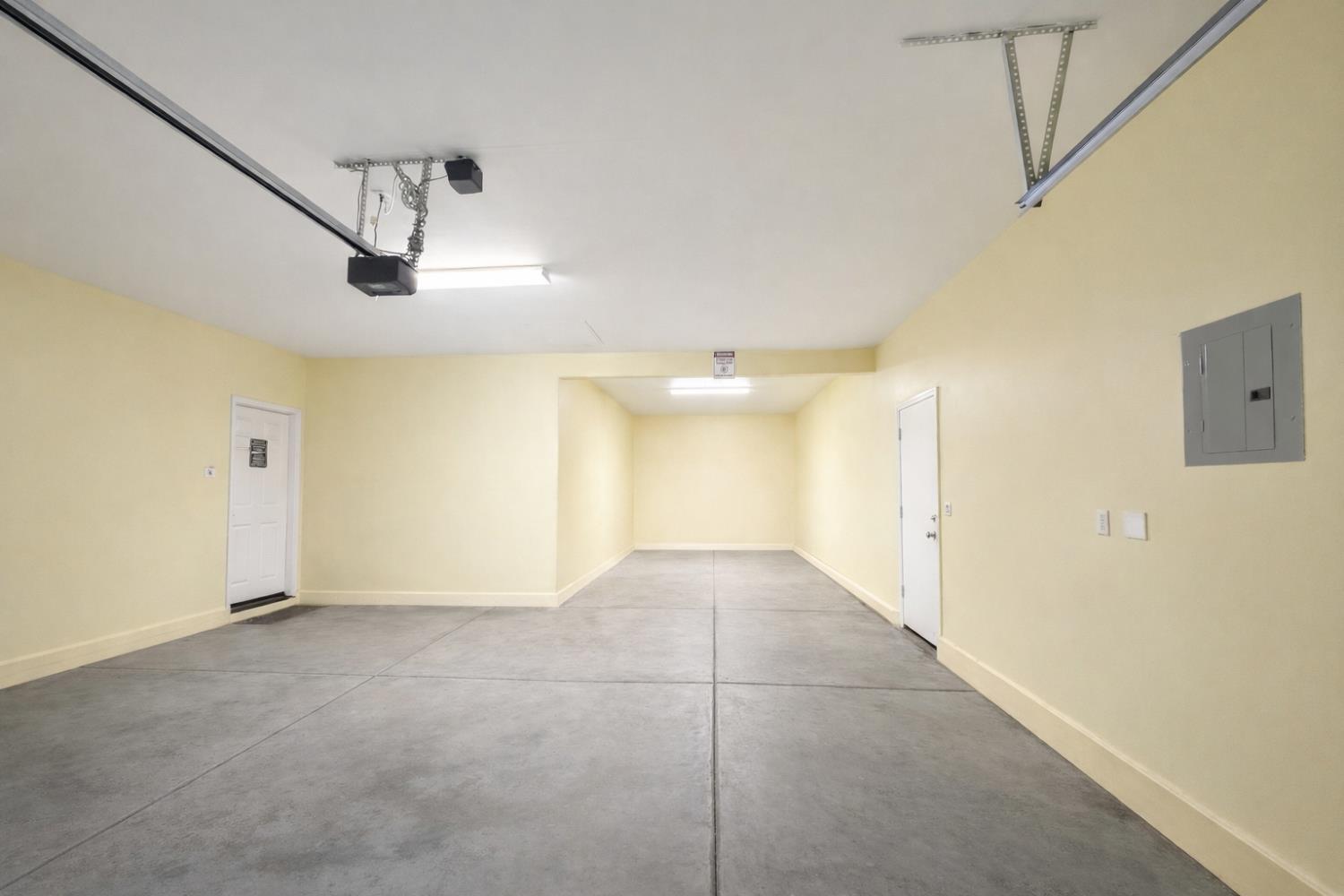 6410 W Portola Ave, Fresno, CA 93723