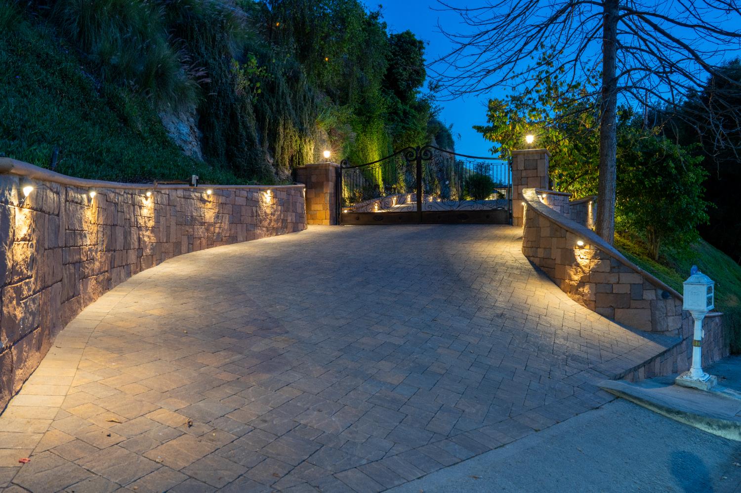 1752 Thurber Pl #CA, Burbank, CA 91501