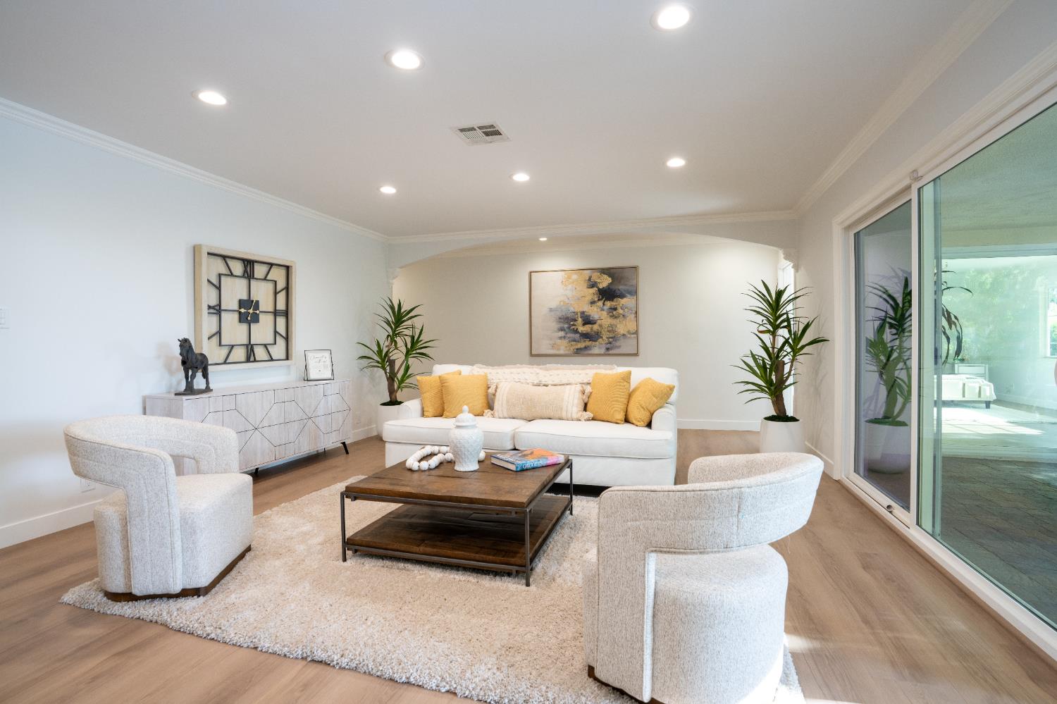 1752 Thurber Pl #CA, Burbank, CA 91501