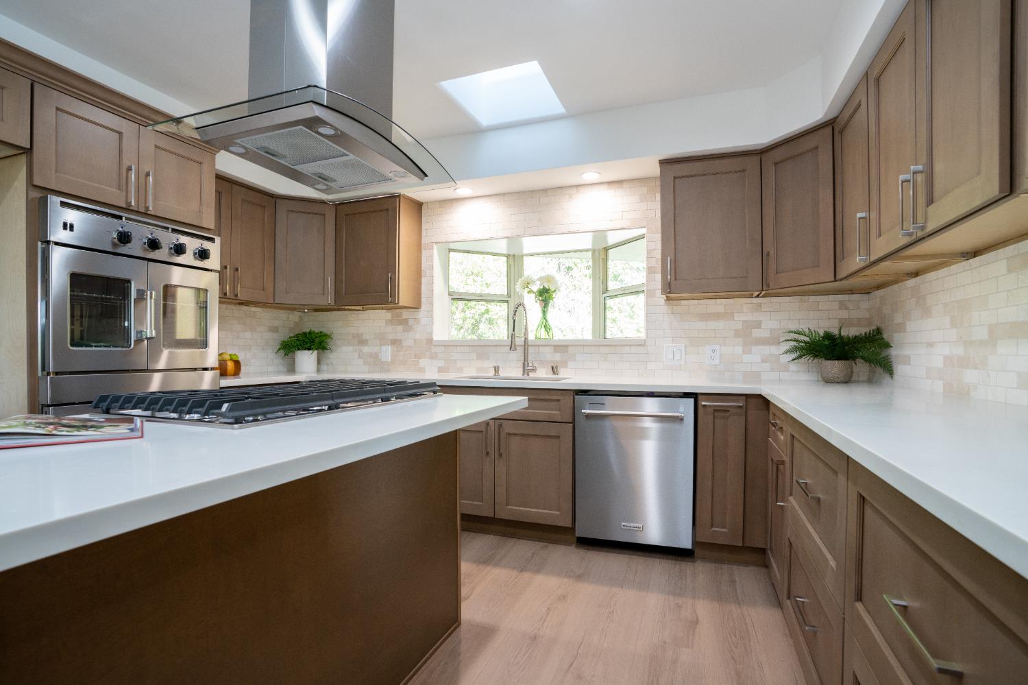 1752 Thurber Pl #CA, Burbank, CA 91501