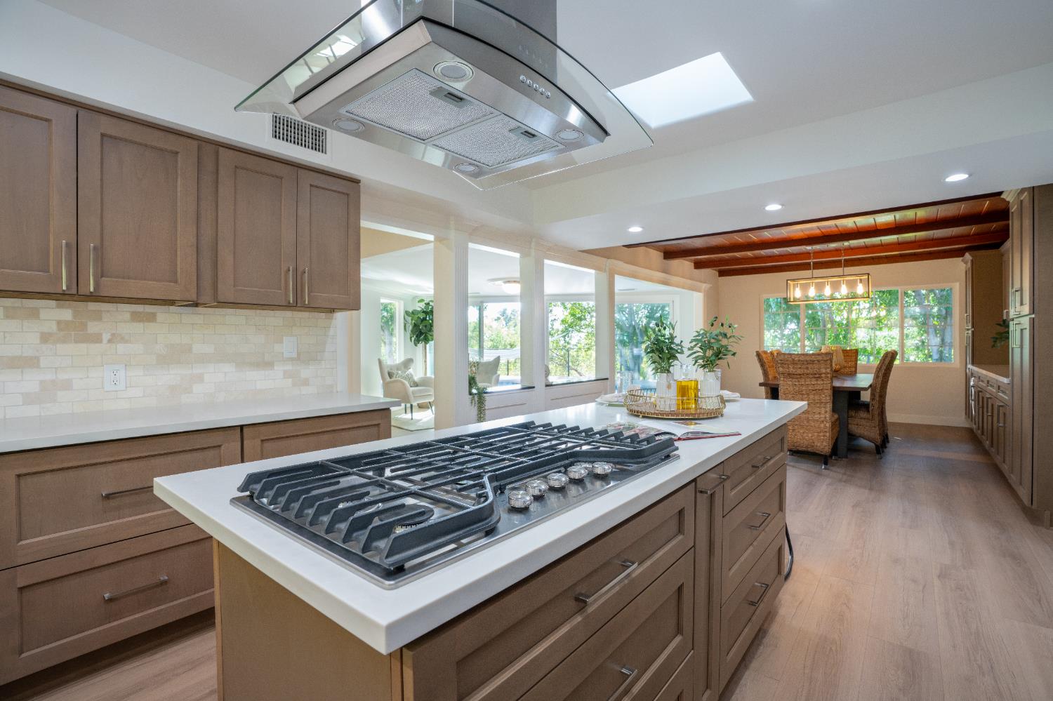 1752 Thurber Pl #CA, Burbank, CA 91501