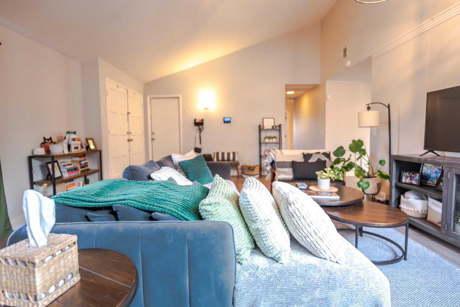 4721 W College Ave, Visalia, CA 93277