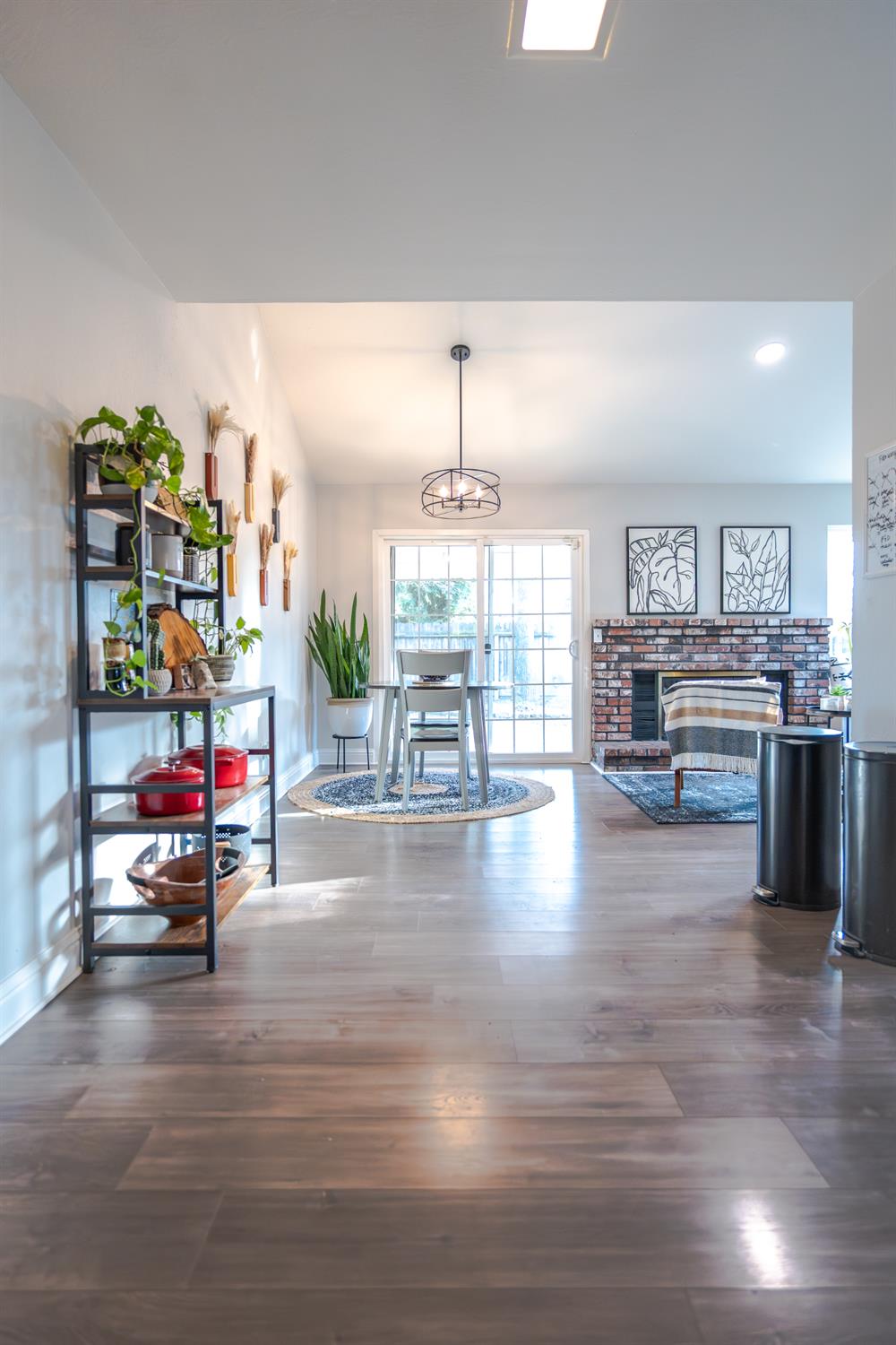 4721 W College Ave, Visalia, CA 93277