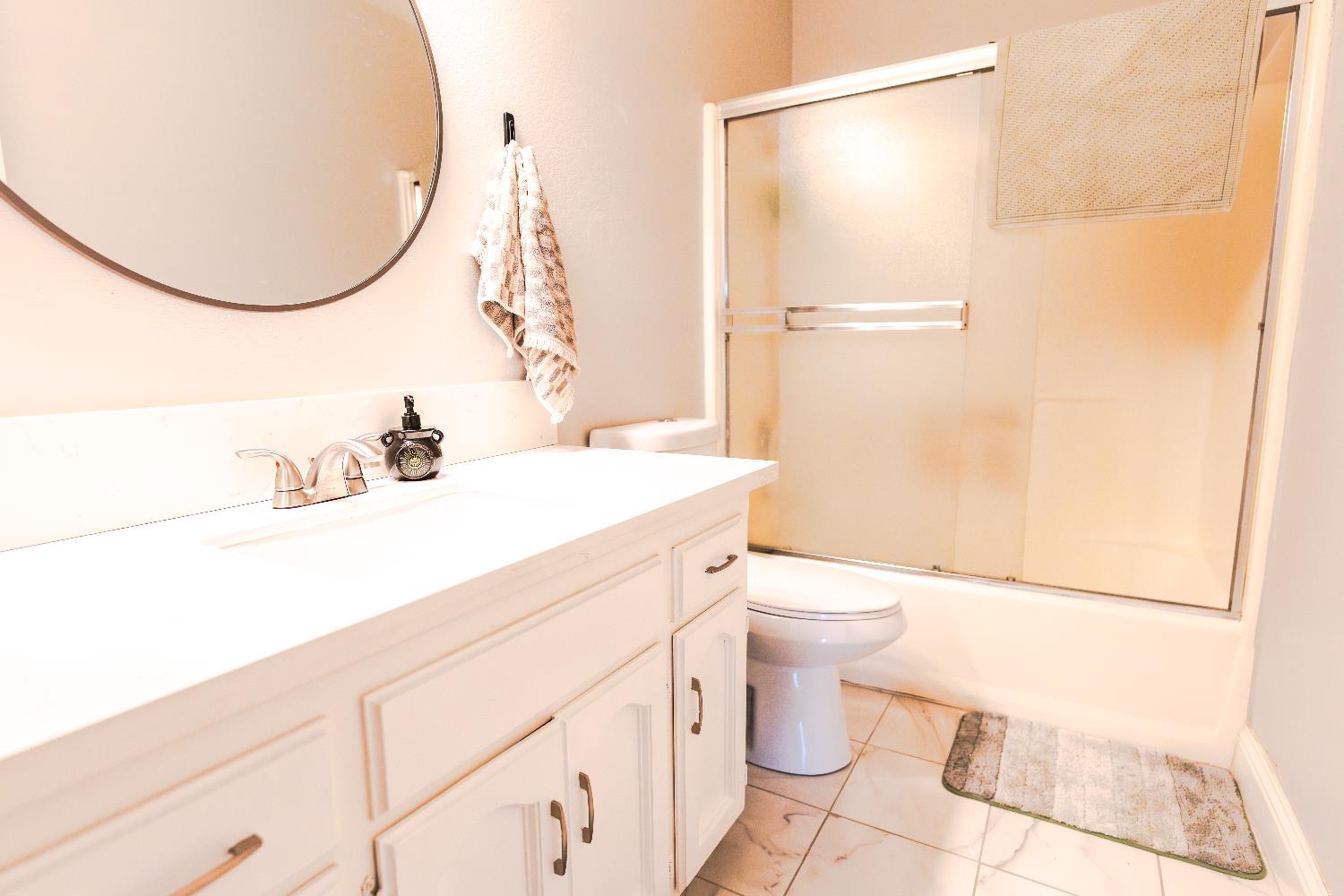 4721 W College Ave, Visalia, CA 93277