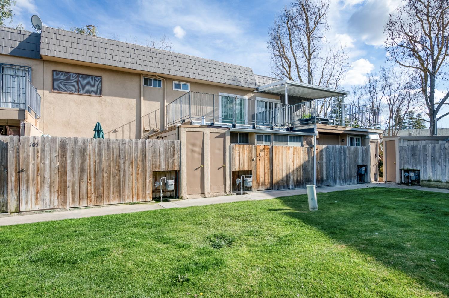 5118 E Ashlan Ave #102, Fresno, CA 93727