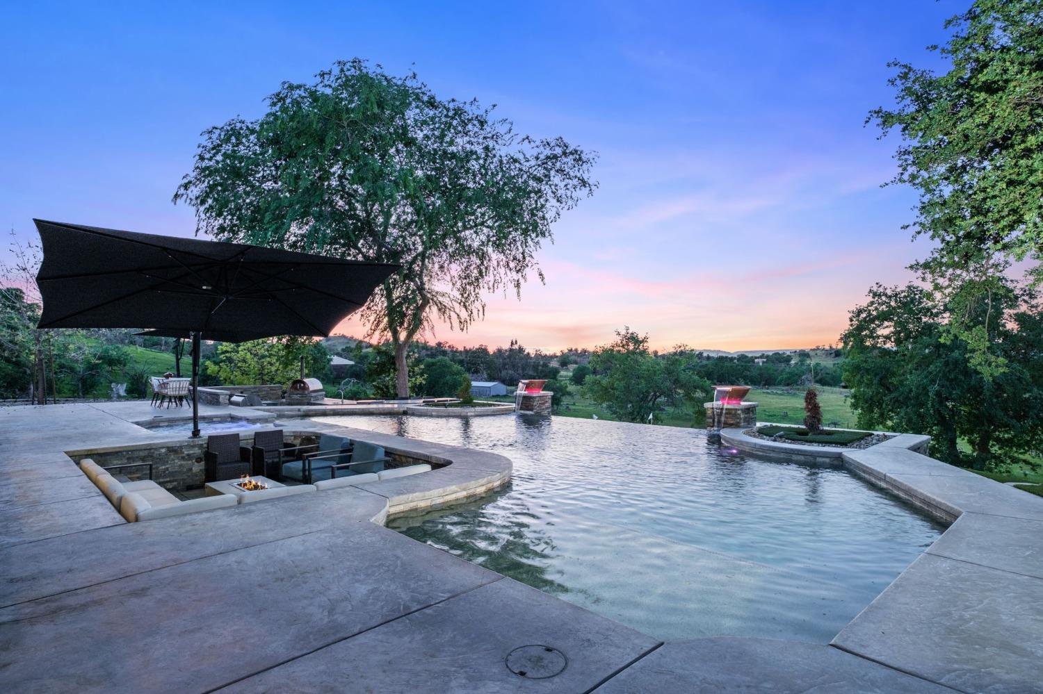 17159 Coyote Pass Ln, Clovis, CA 93619