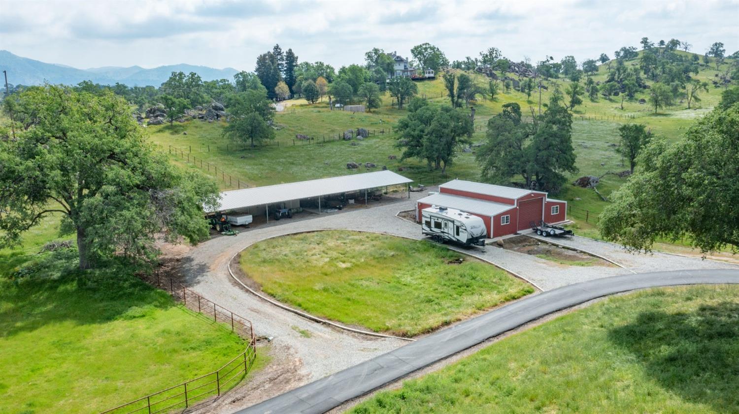 17159 Coyote Pass Ln, Clovis, CA 93619