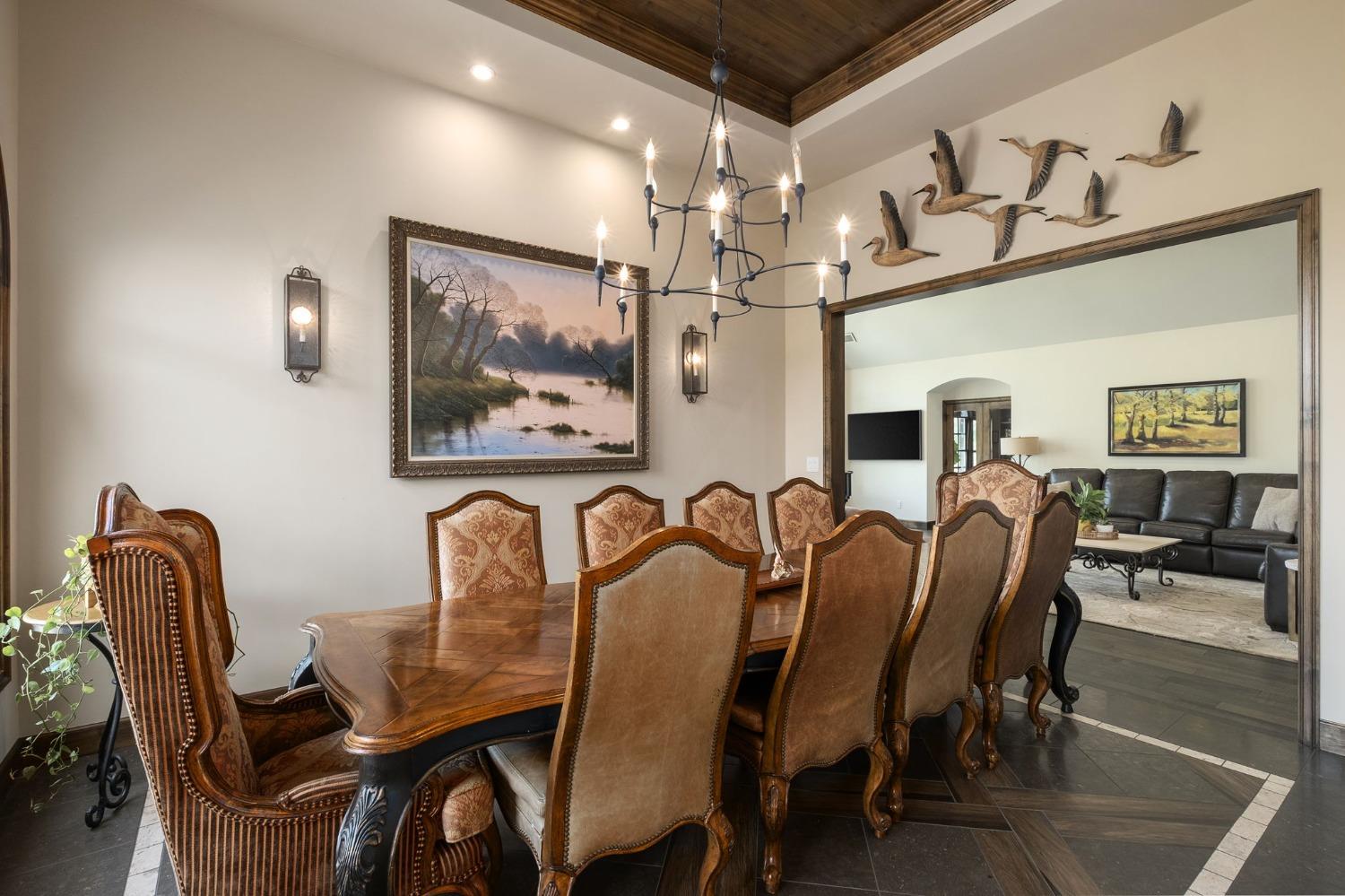 17159 Coyote Pass Ln, Clovis, CA 93619