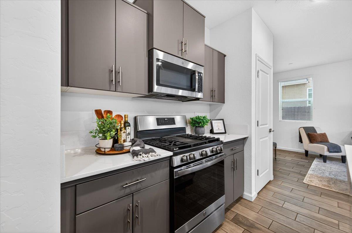 2015 N Walling Ln, Clovis, CA 93619