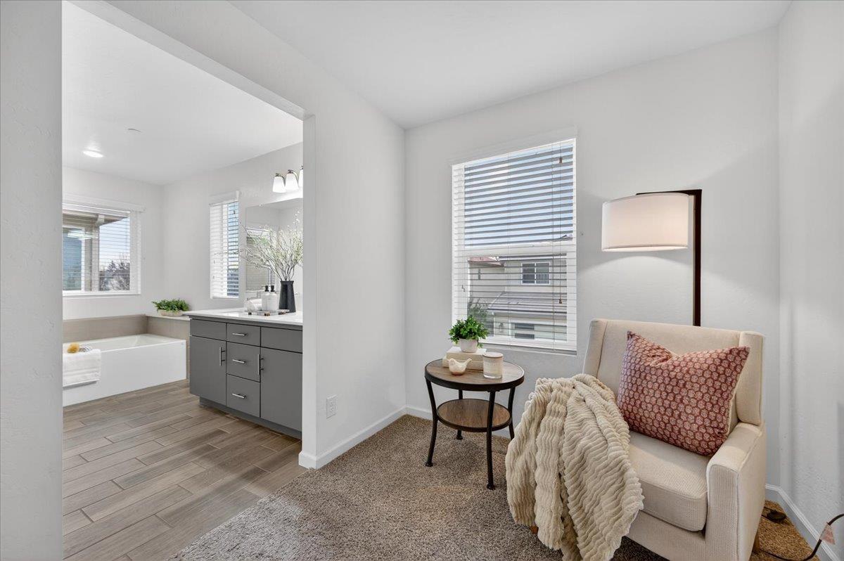 2015 N Walling Ln, Clovis, CA 93619