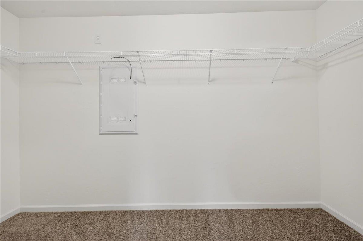 2015 N Walling Ln, Clovis, CA 93619