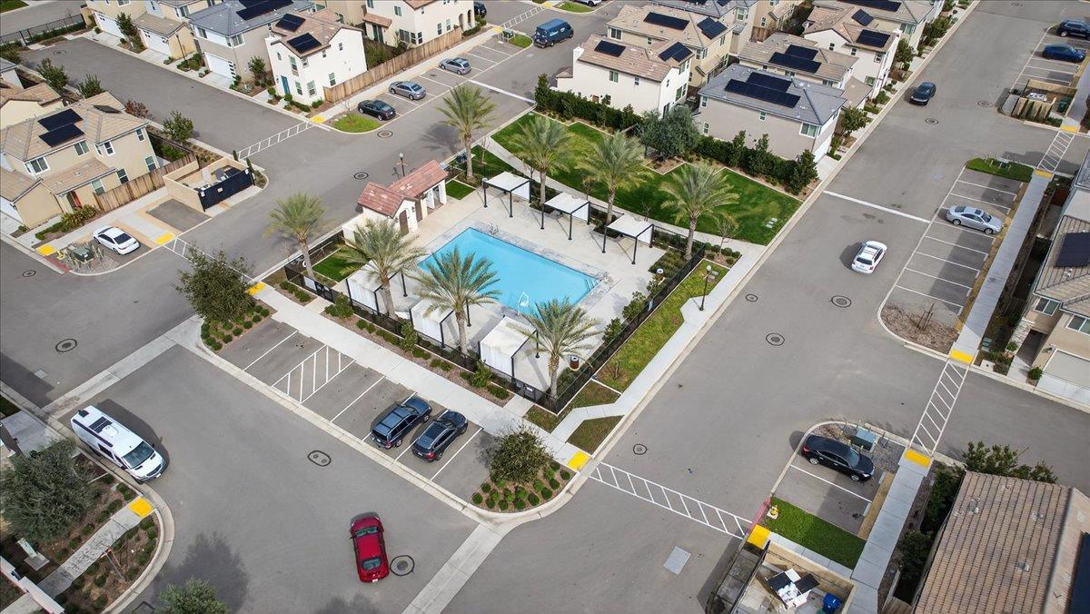 2015 N Walling Ln, Clovis, CA 93619